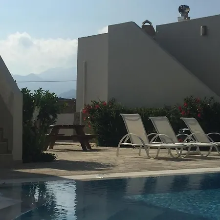 Townhouse 23, Lagada Apartment *